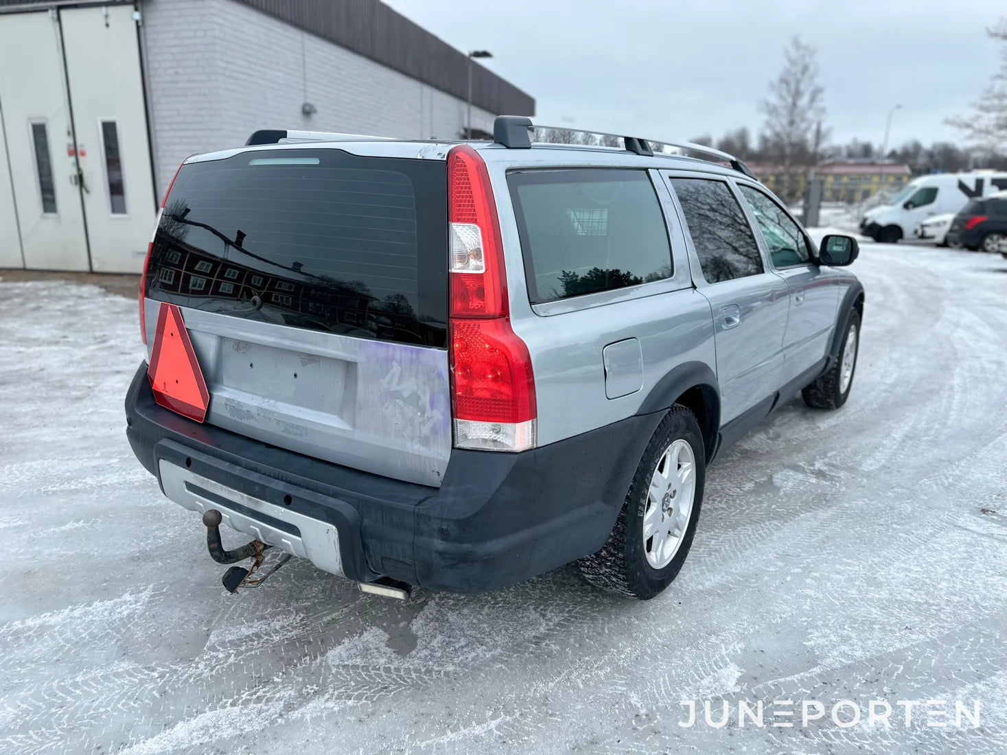 A-traktor Volvo XC70