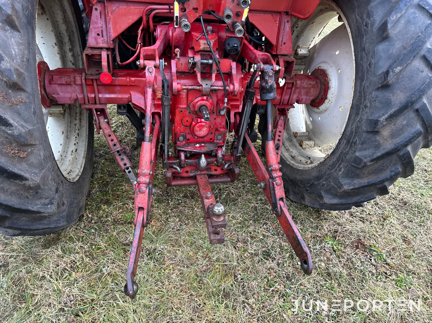 Case IH 585XL 4WD med lastare