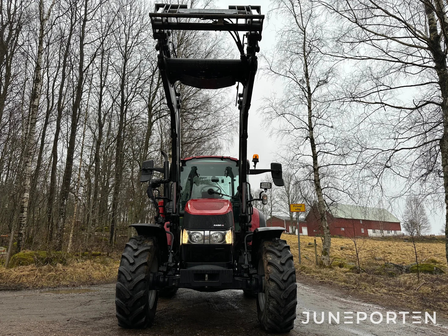 Case IH 85C med lastare