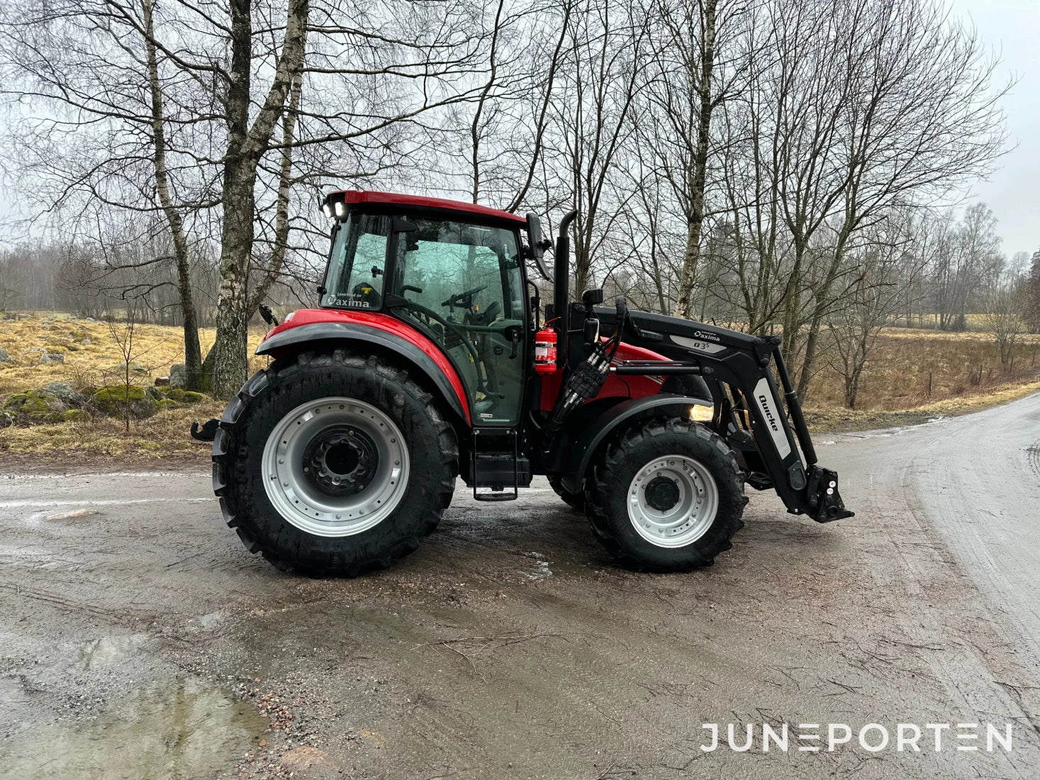 Case IH 85C med lastare