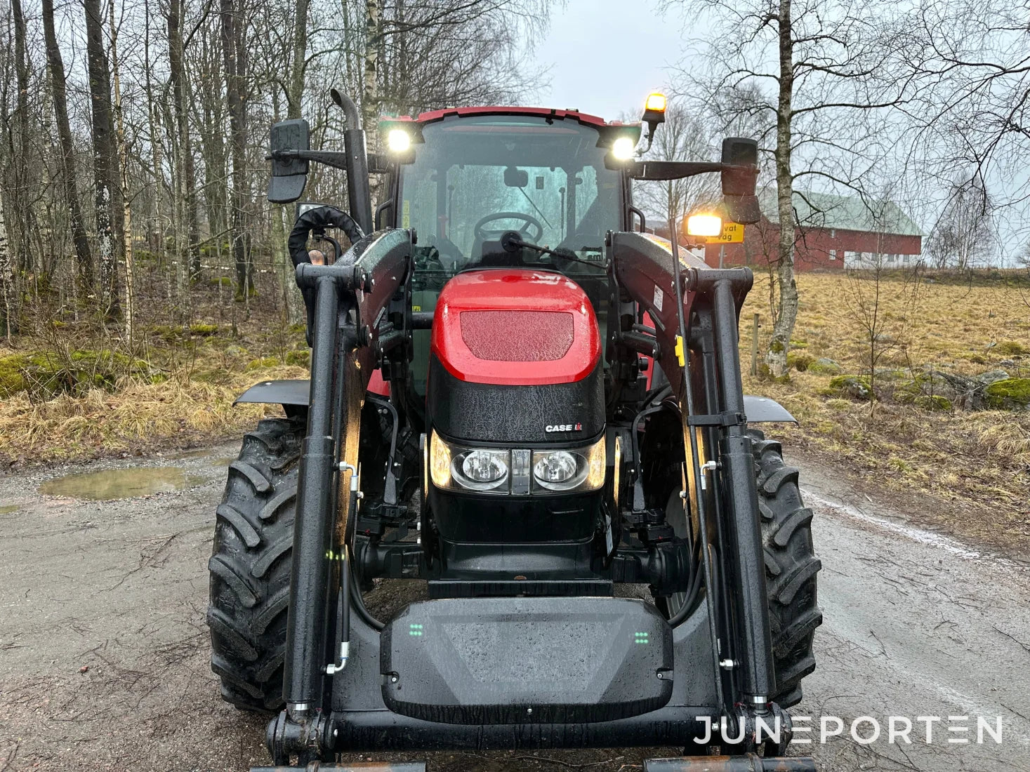 Case IH 85C med lastare