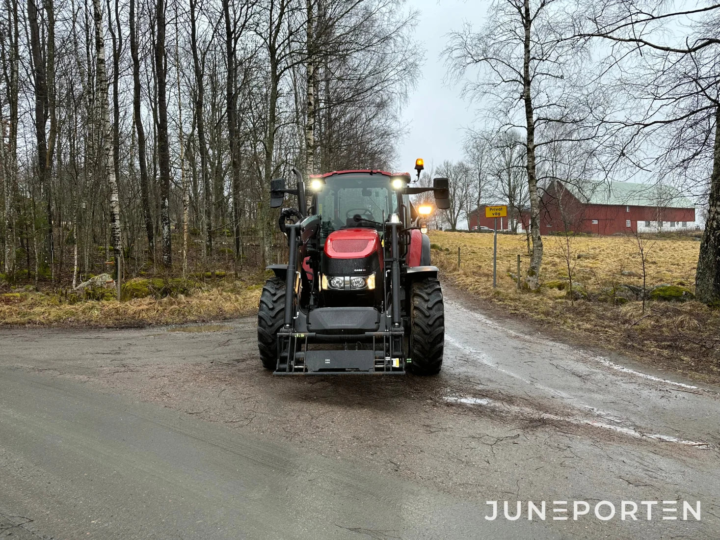 Case IH 85C med lastare