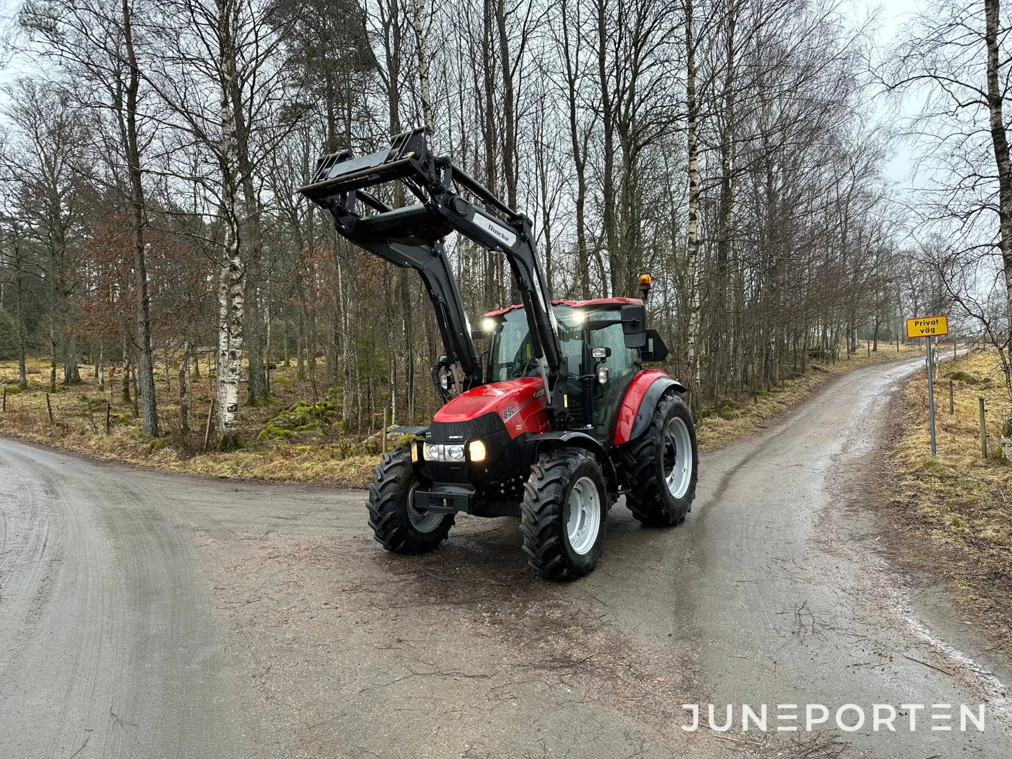 Case IH 85C med lastare