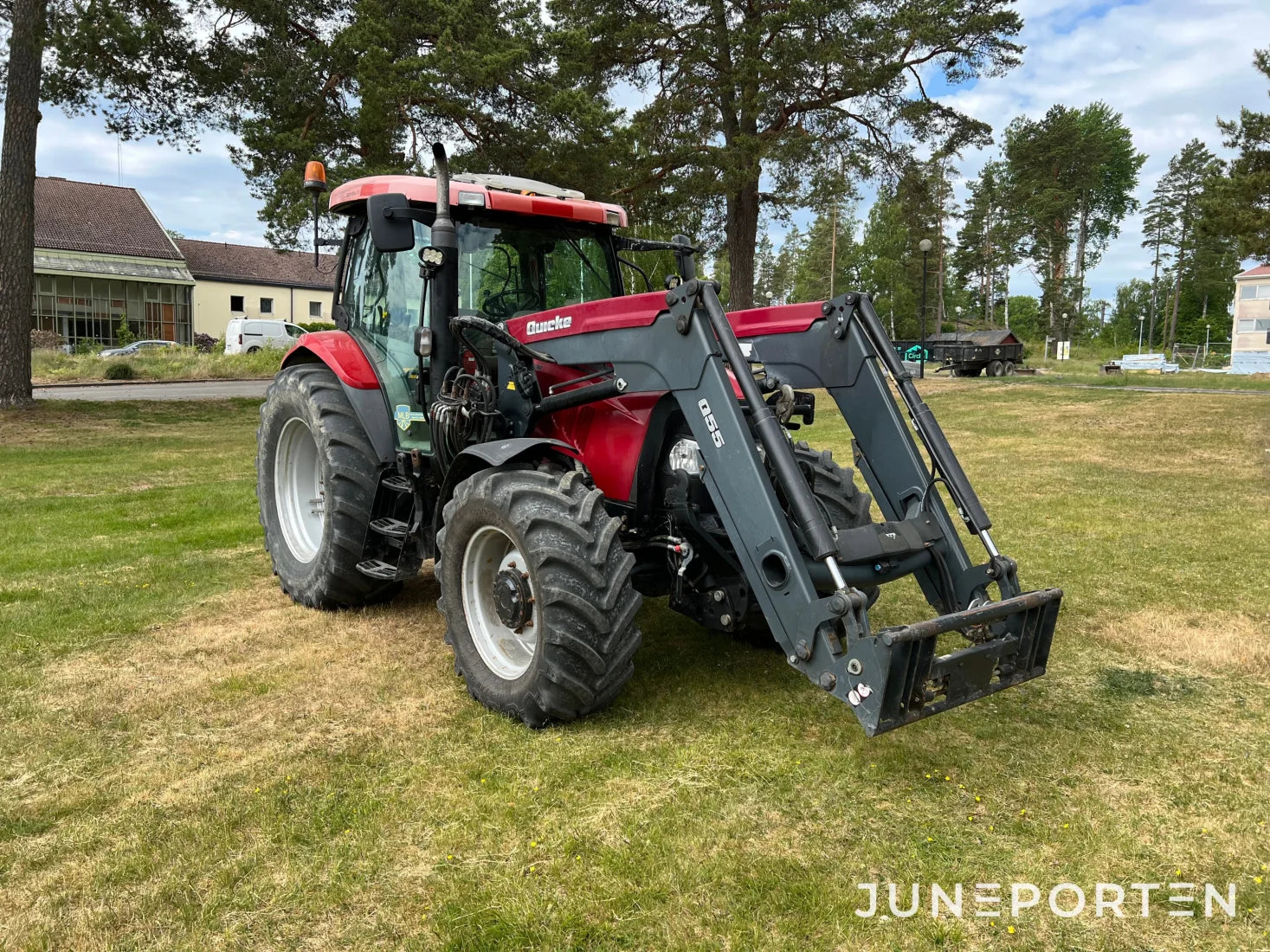 Case IH Maxxum 140 med lastare