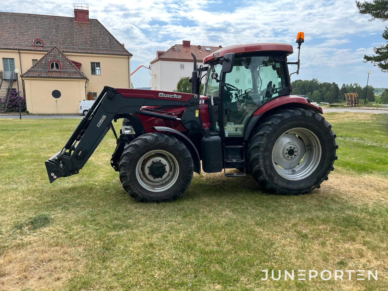 Case IH Maxxum 140 med lastare