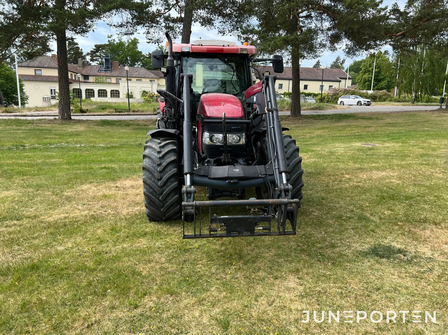 Case IH Maxxum 140 med lastare