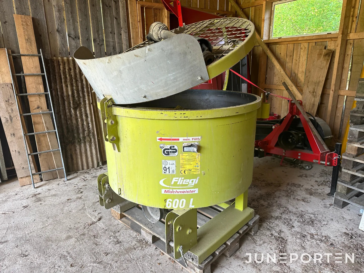 Cementblandare Fliegl Mischmeister Favorite 600L