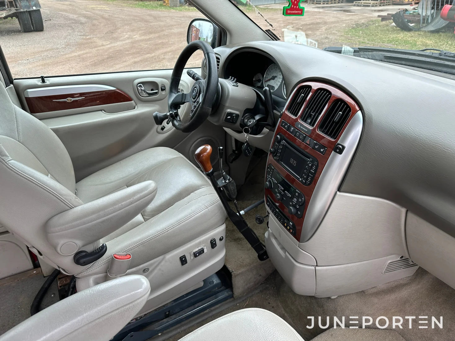 Handikappanpassad Chrysler Town & Country LWB 3.8 V6