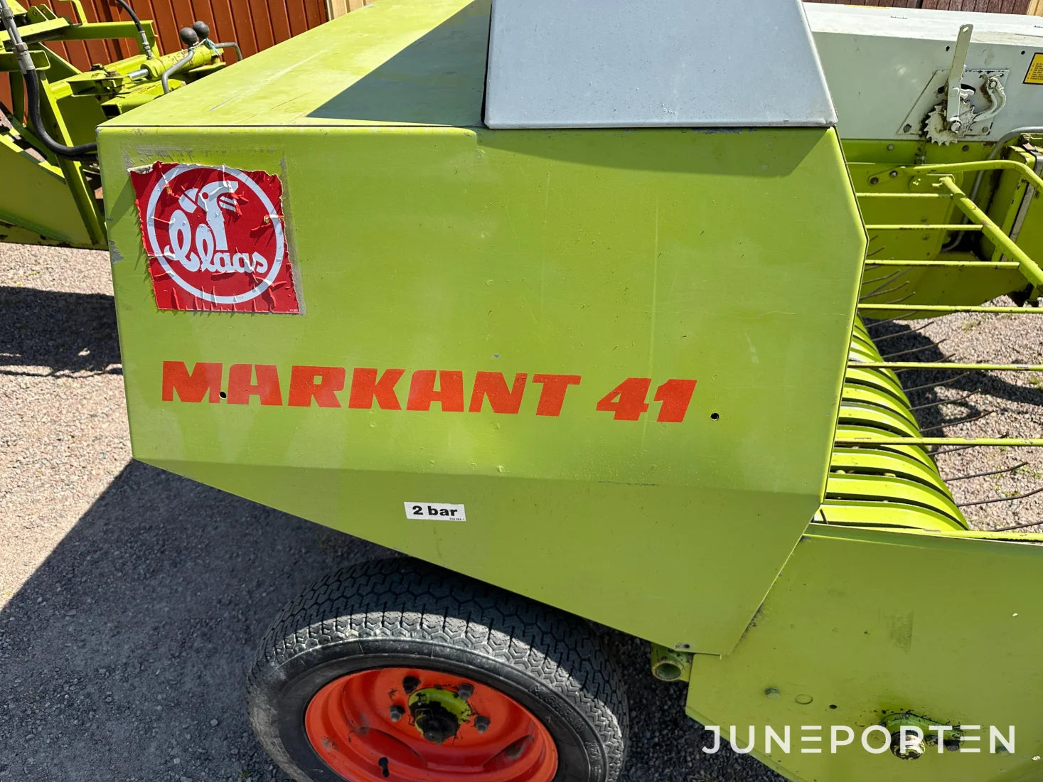 Hårdbalspress Claas Markant 41