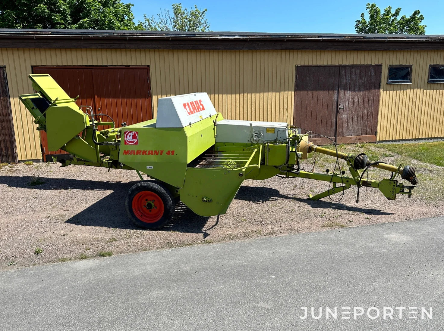 Hårdbalspress Claas Markant 41