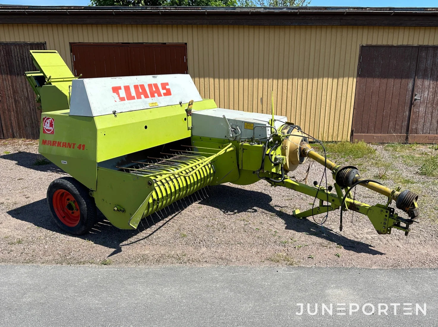 Hårdbalspress Claas Markant 41