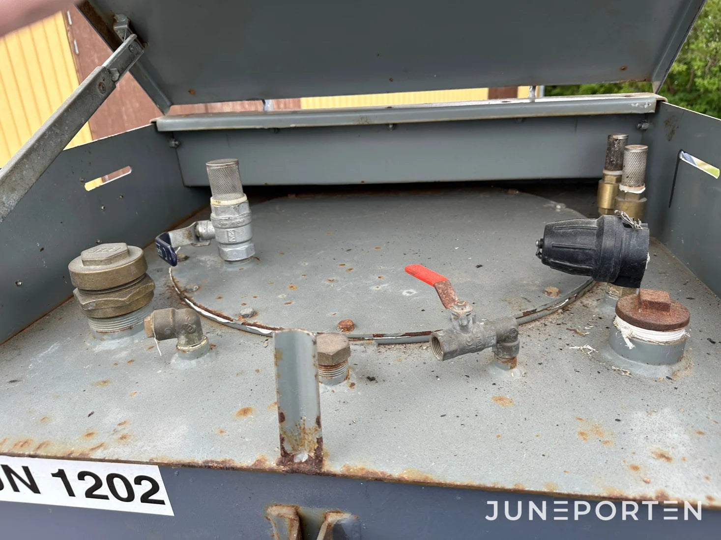 Dieseltank Wikers 1600 liter