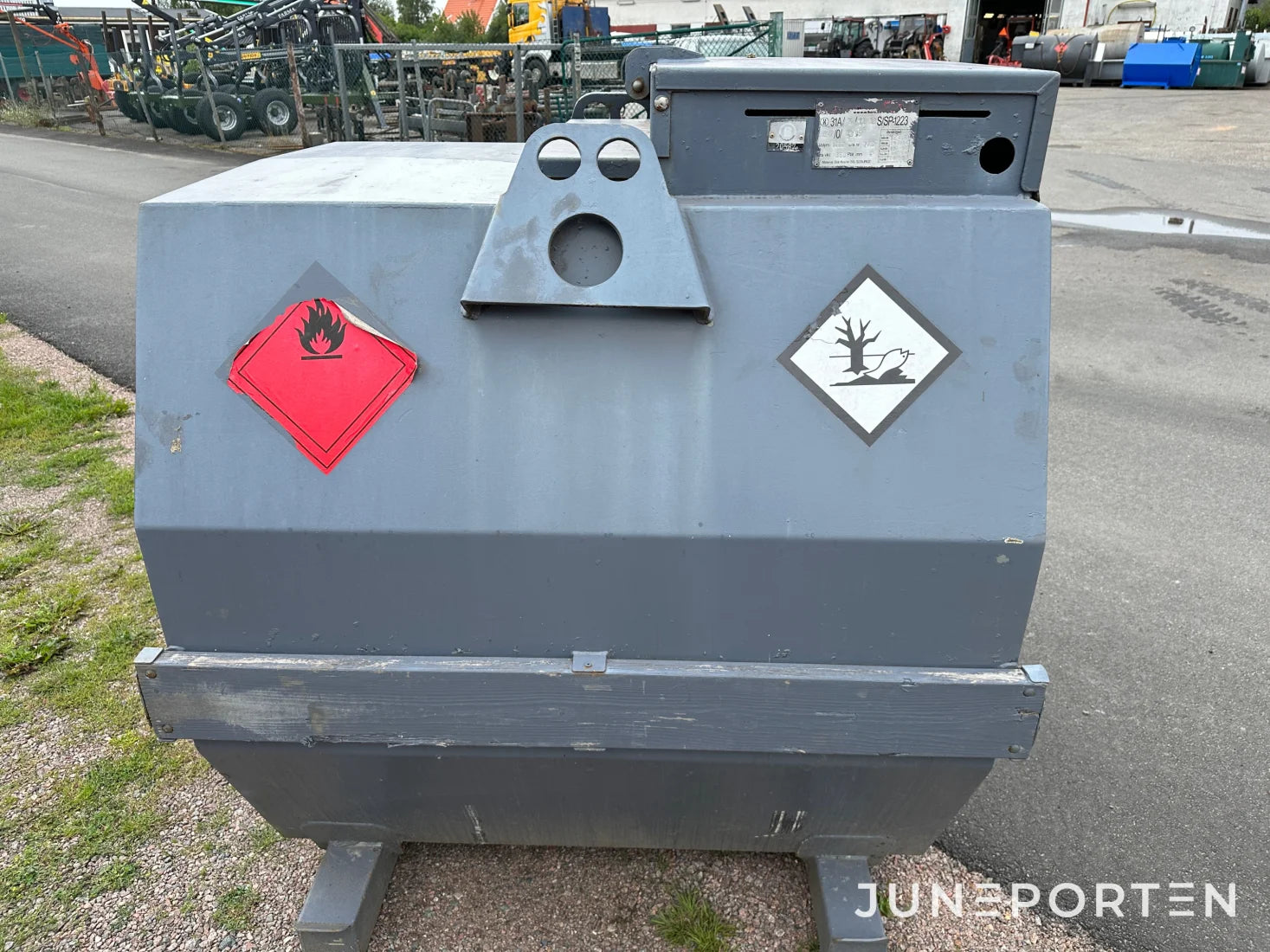 Dieseltank Wikers 1600 liter