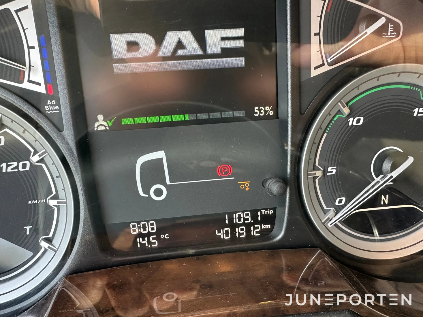 Dragbil Daf FTS XF530Z Nordic Edition