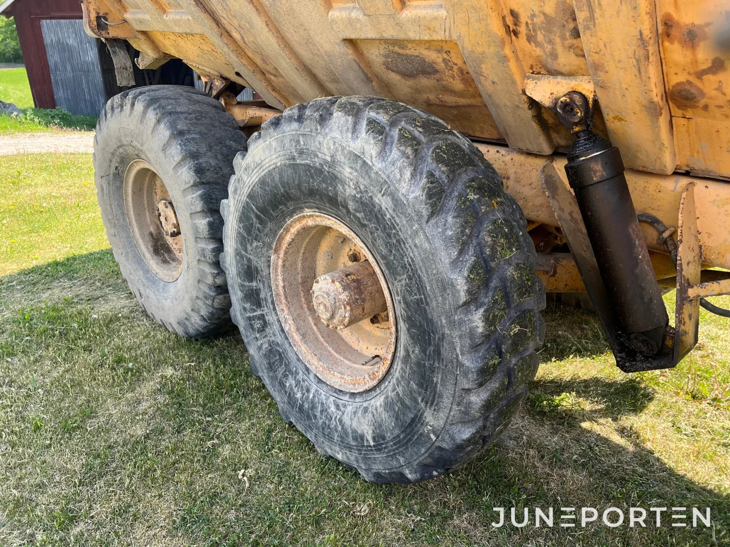 Dumper Volvo BM DR 860 T