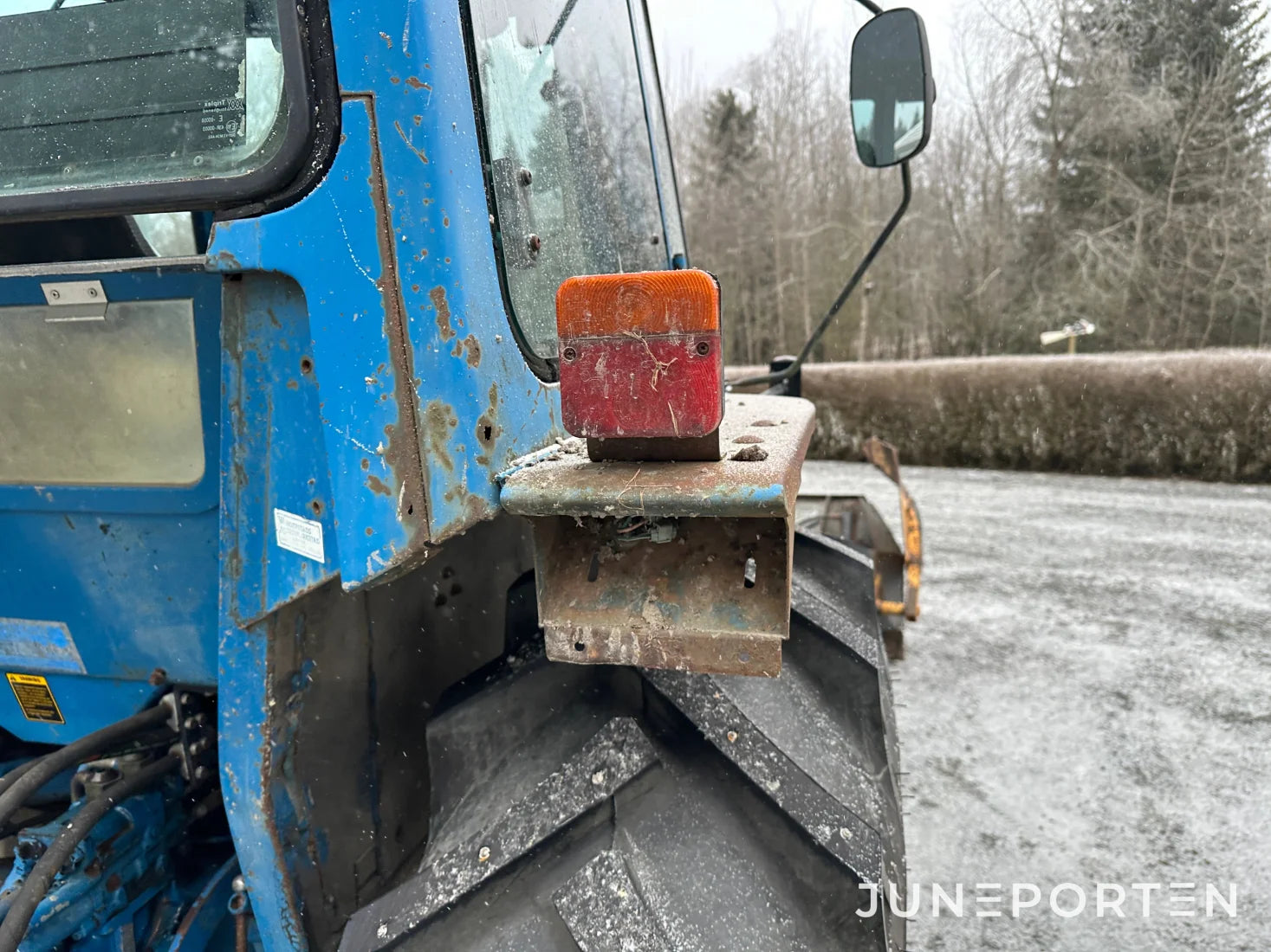 Ford 4610 med snöplog Holms