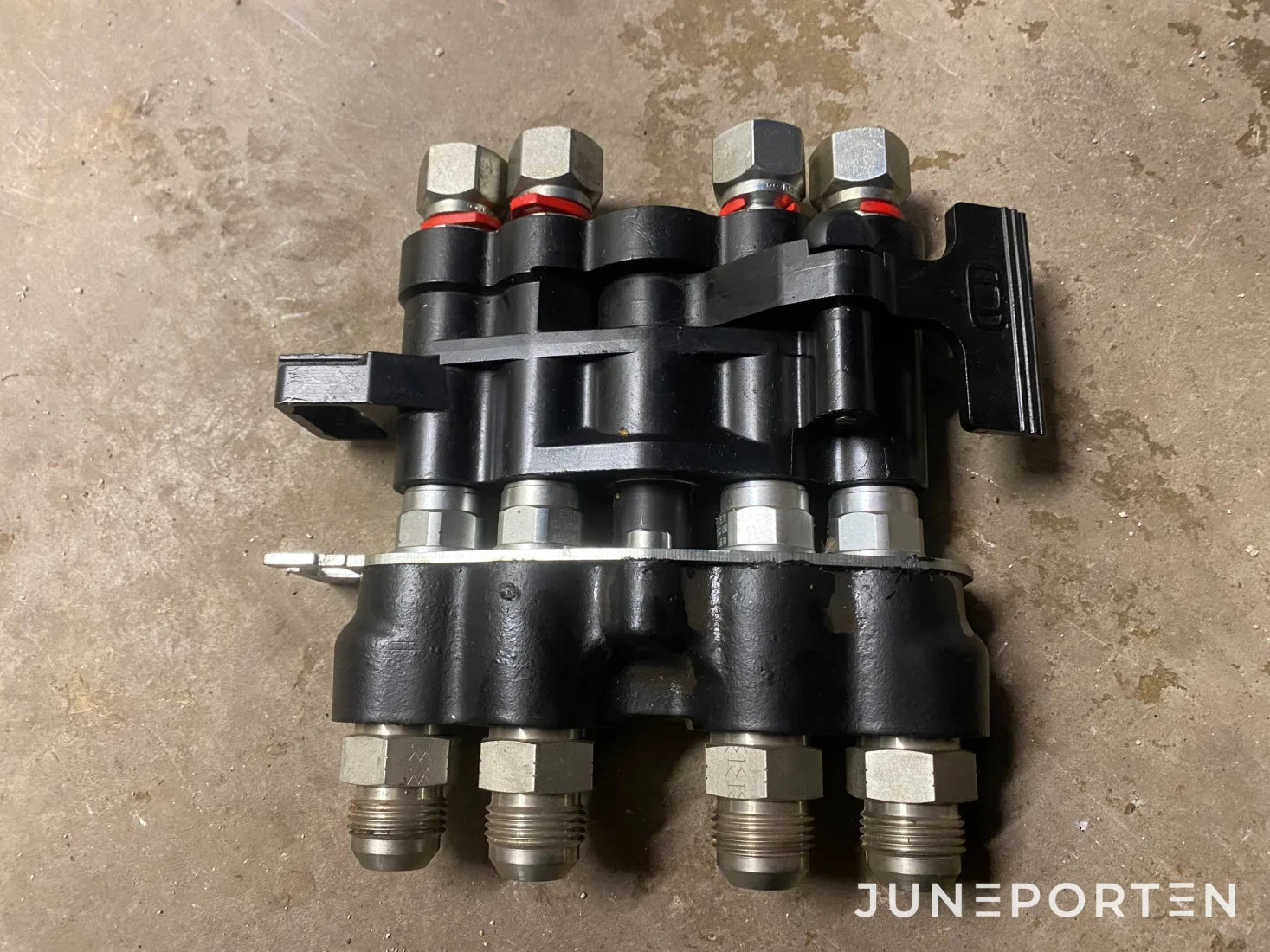 Frontlastare Trima +4.1p till Valtra N-serie