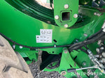 Fyrkantspress John Deere L1524H med vagn