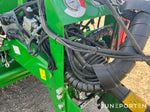 Fyrkantspress John Deere L1524H med vagn