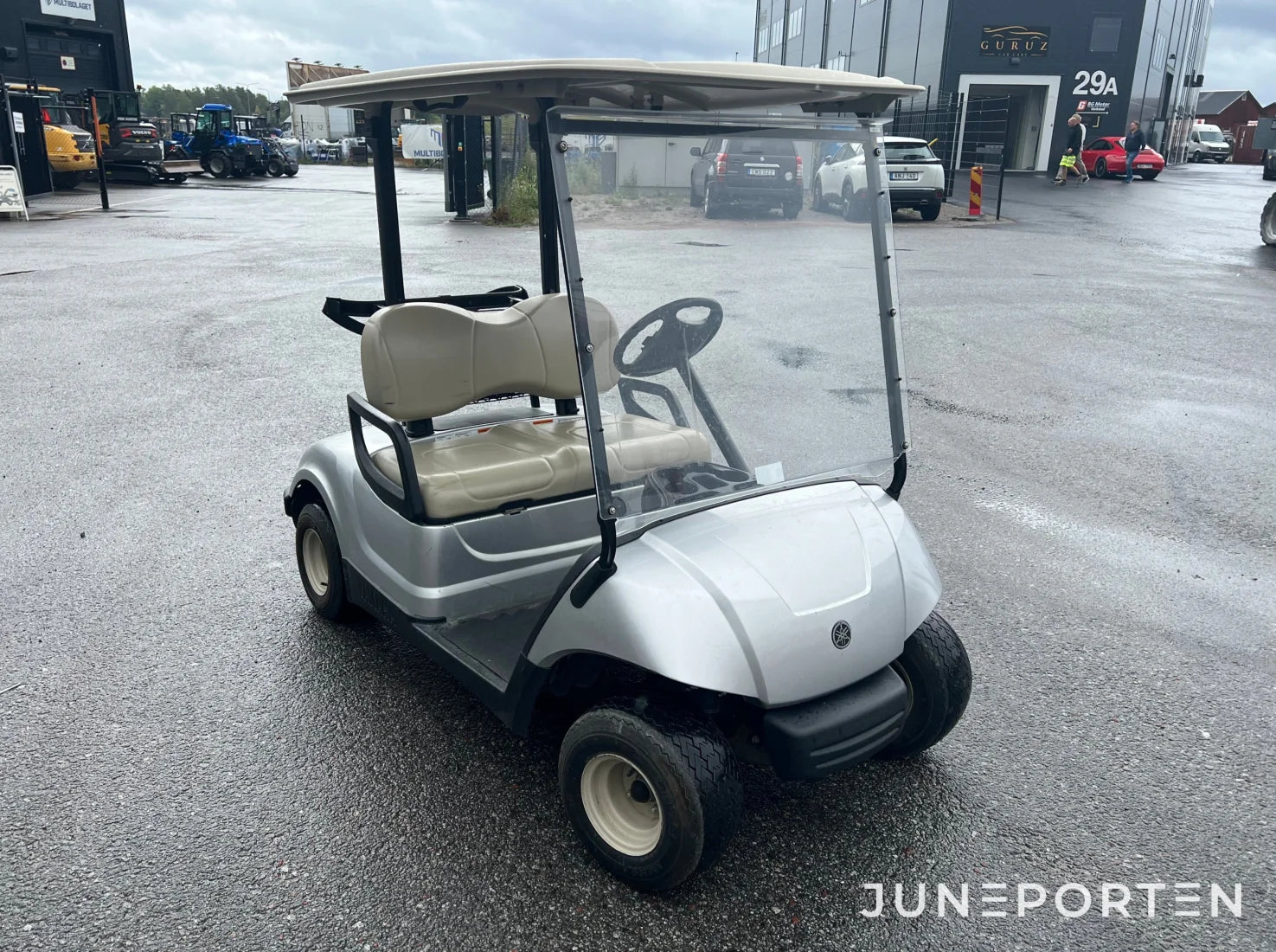 Golfbil Yamaha med laddare