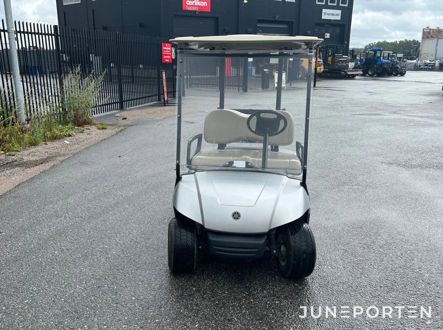Golfbil Yamaha med laddare