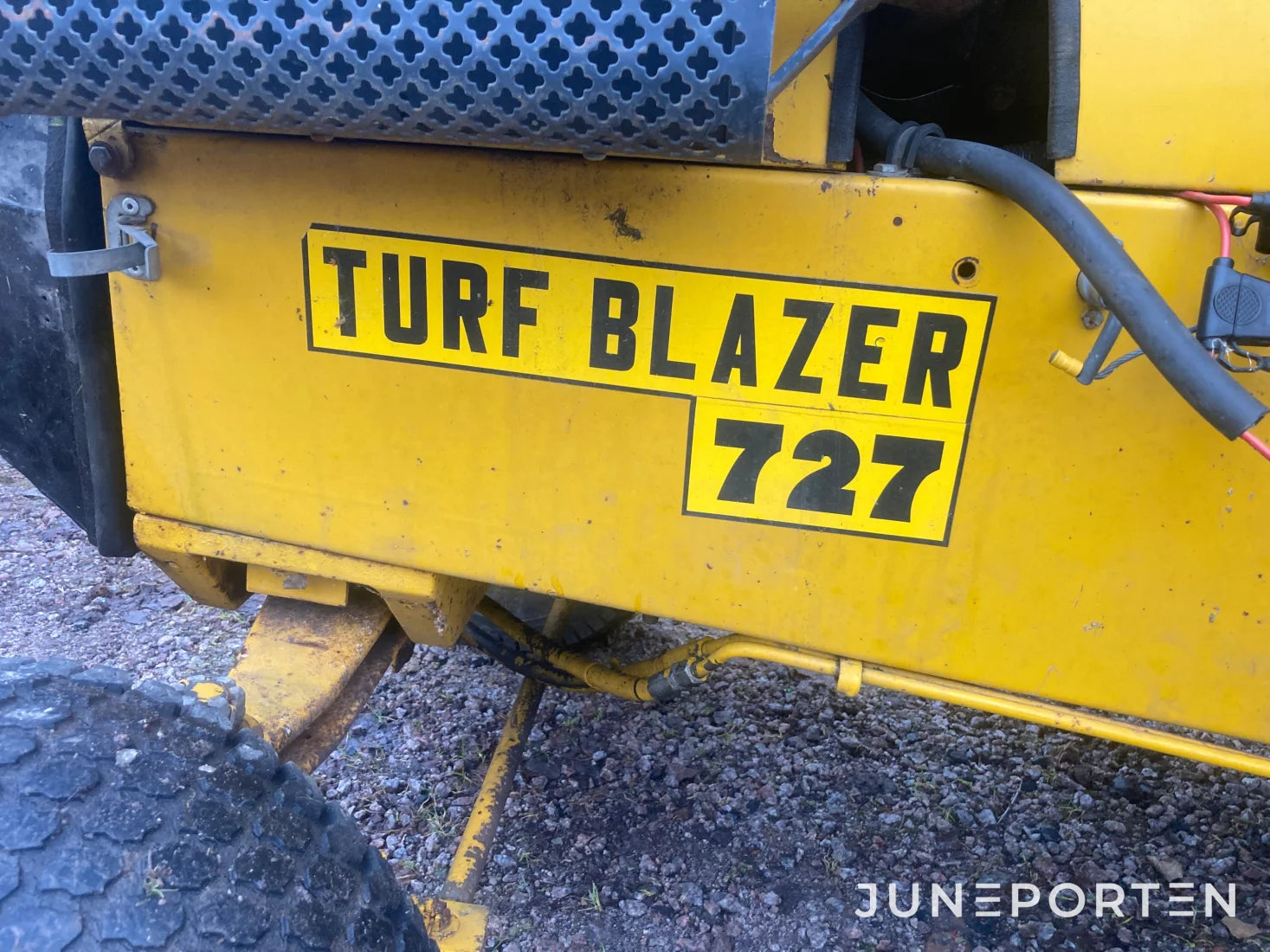 Gräsklippare Howard Turf Blazer 727