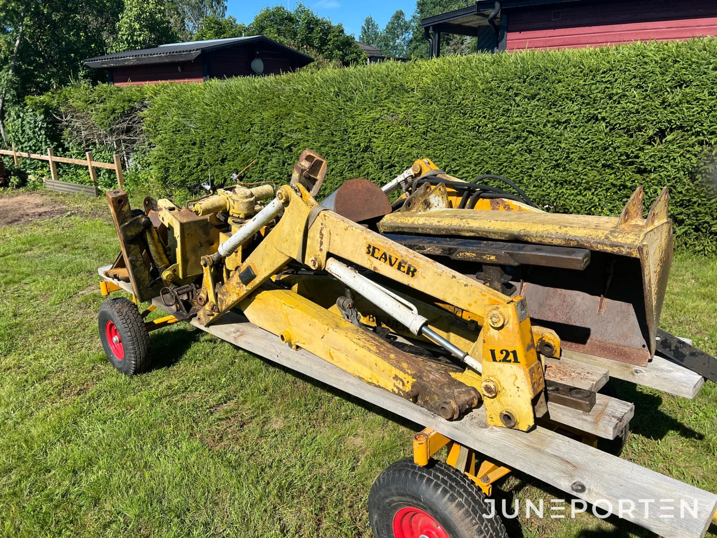 Grävaggregat universal / lastare Beaver 225