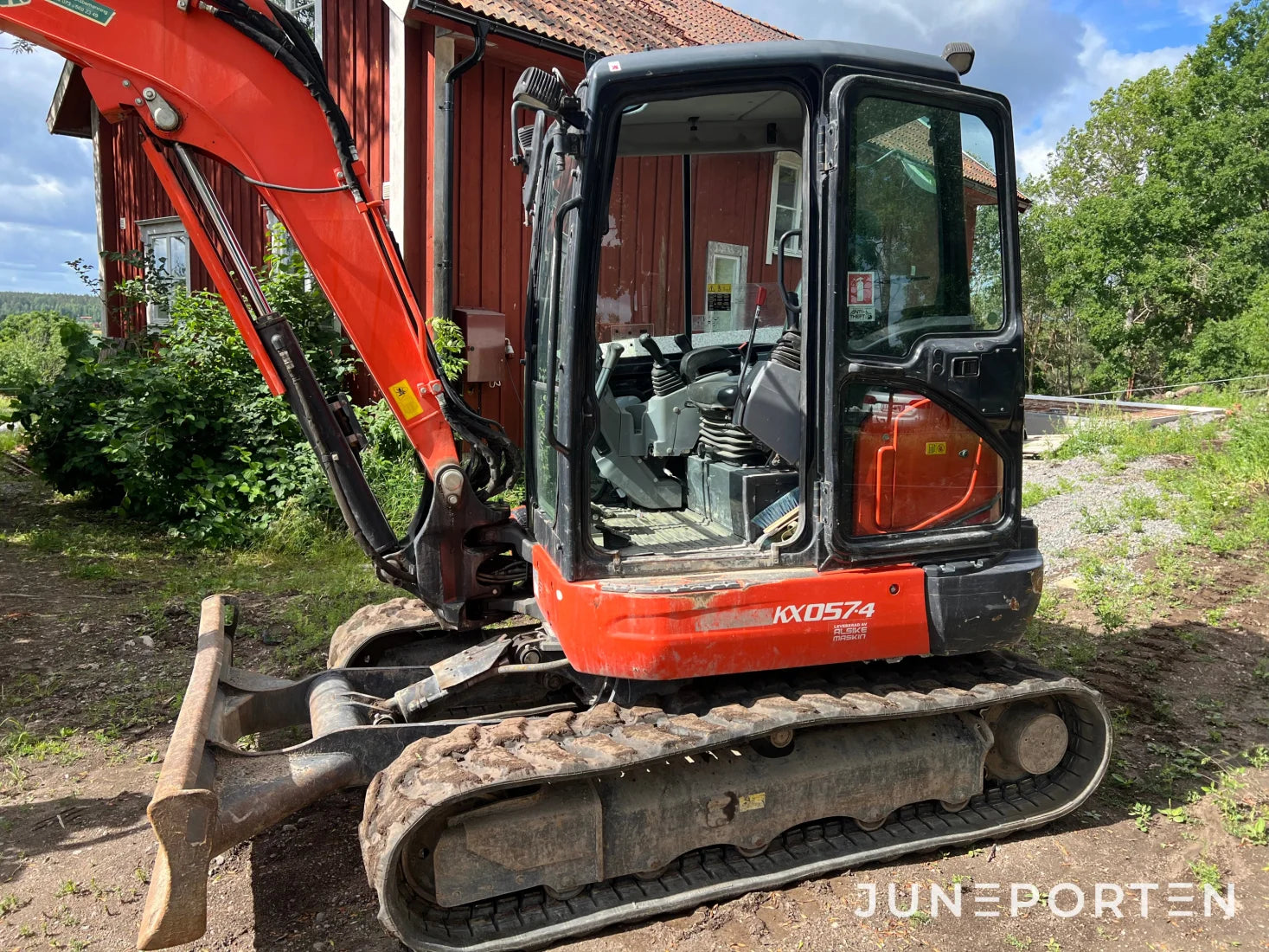 Grävmaskin Kubota KX057-4 med tillbehör