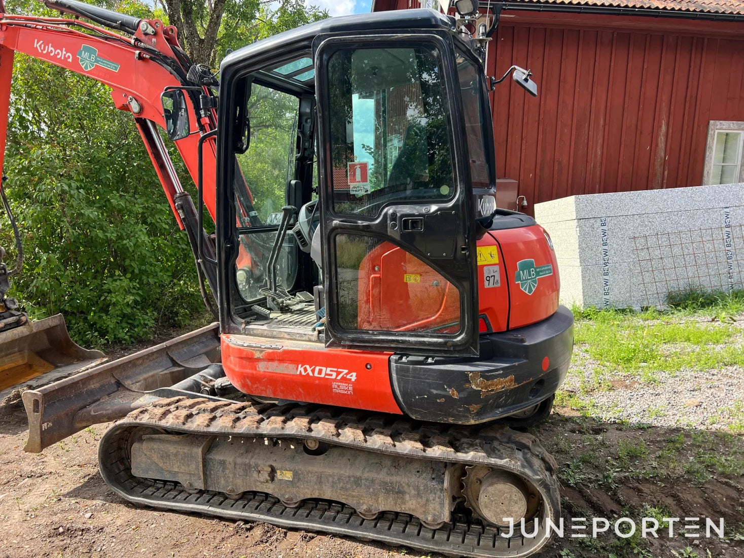 Grävmaskin Kubota KX057-4 med tillbehör