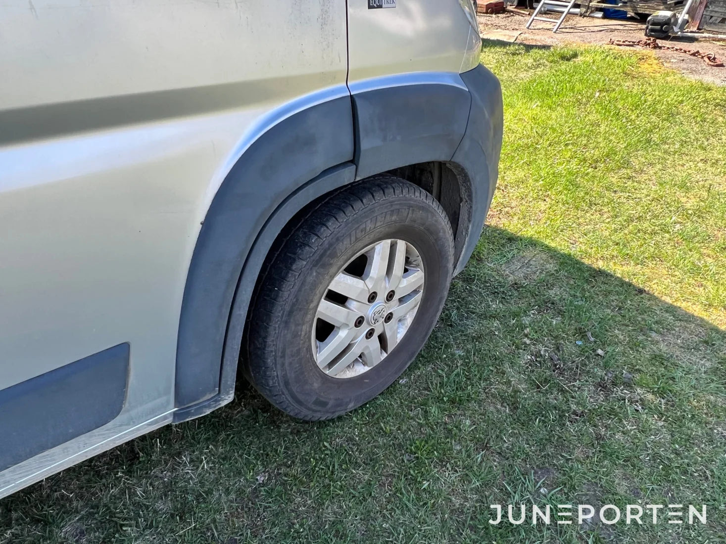 Hästtransport Peugeot Boxer 44O Zuckoff LHD