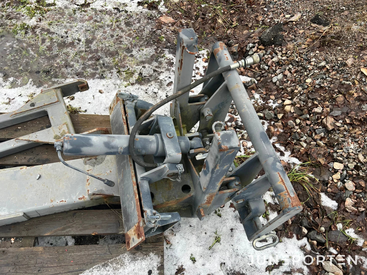Bomfäste Holms med SMS fäste