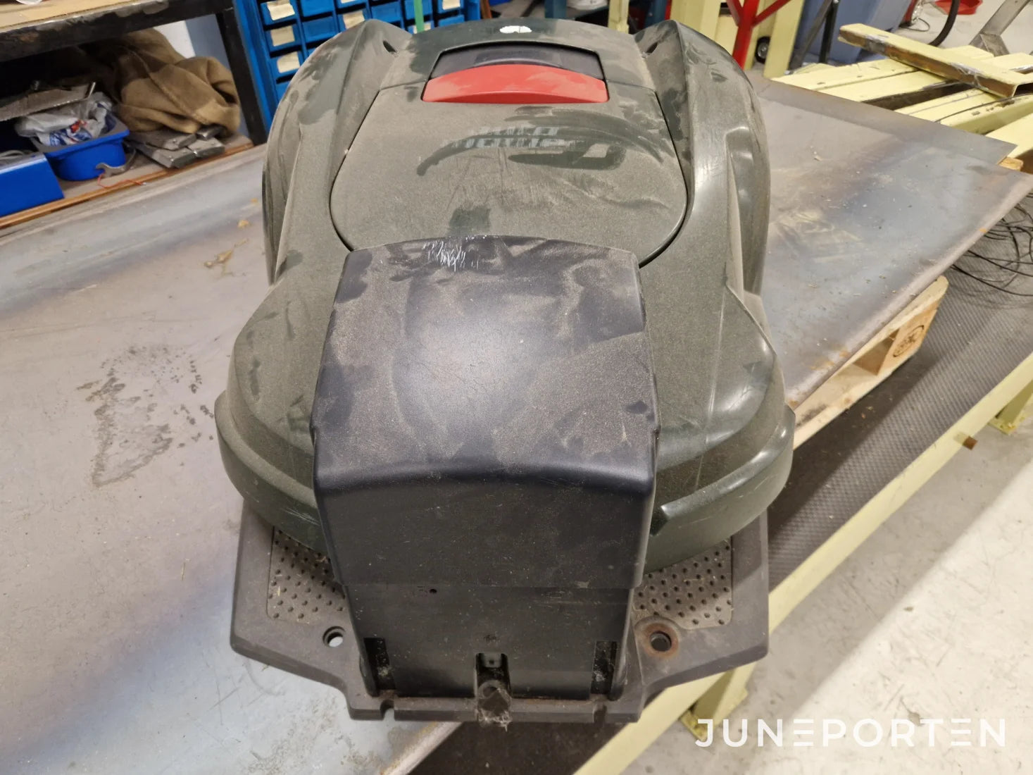 Robotgräsklippare med laddstation Husqvarna Automower