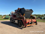 Scania Lastbil med lastväxslarflak