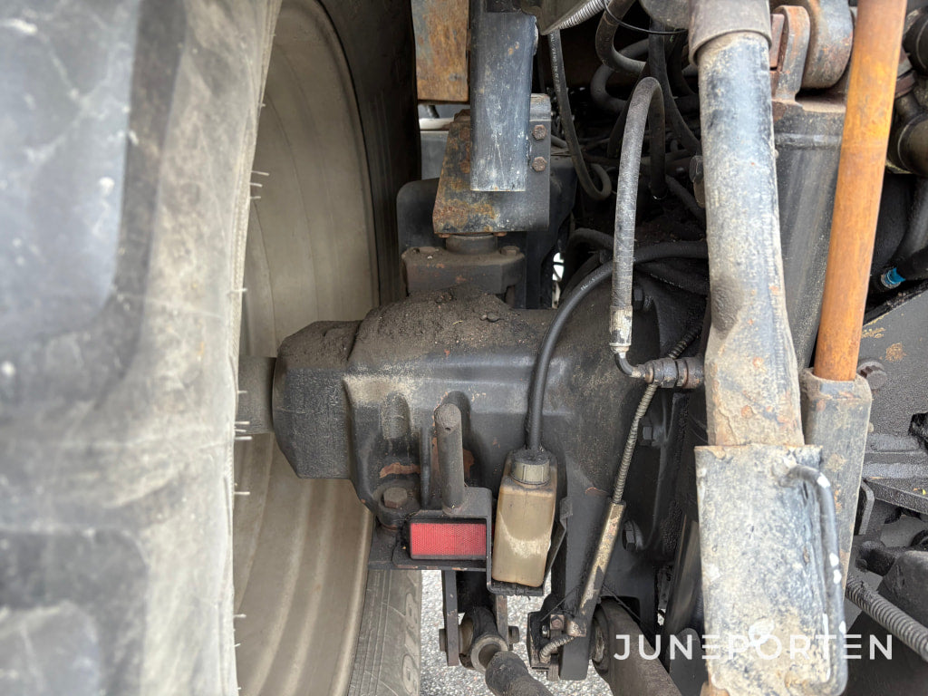 Massey Ferguson 6480 Dyna 6 med lastare och frontlyft