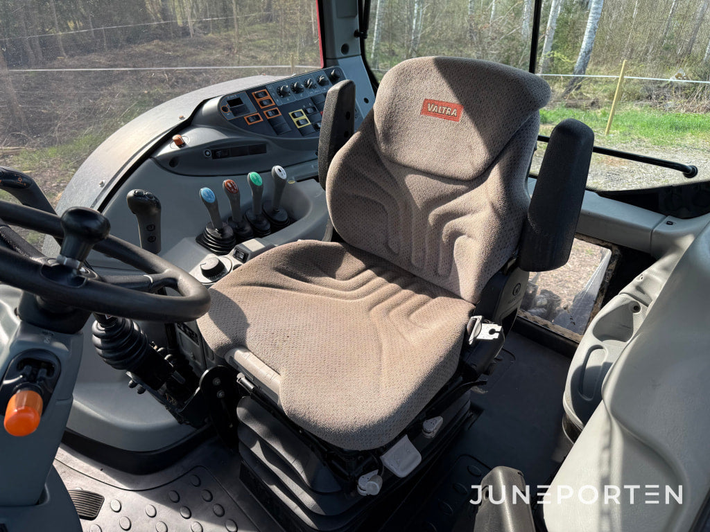 Valtra N101