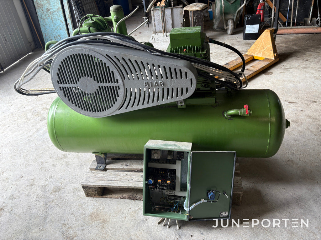 Tryckluftskompressor BIAB 350L