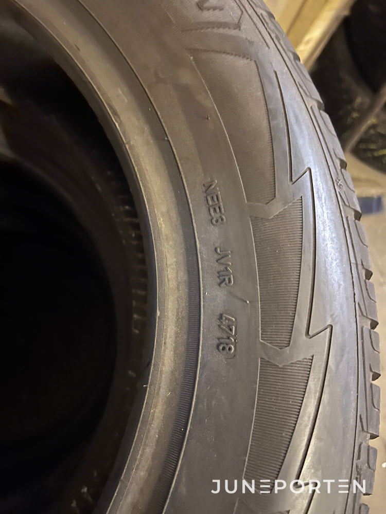 2x Hankook Winter i*cept iZ2 + 2x Goodyear UltraGrip – 215/65 R17