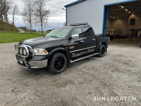 DODGE RAM 1500 LARAMIE