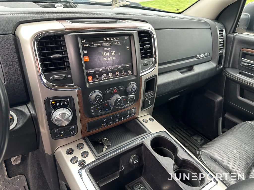 DODGE RAM 1500 LARAMIE