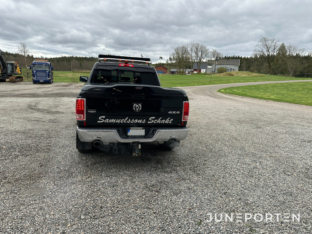 DODGE RAM 1500 LARAMIE