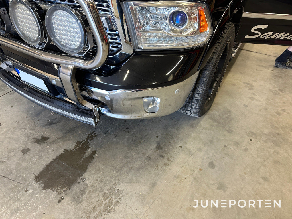 DODGE RAM 1500 LARAMIE