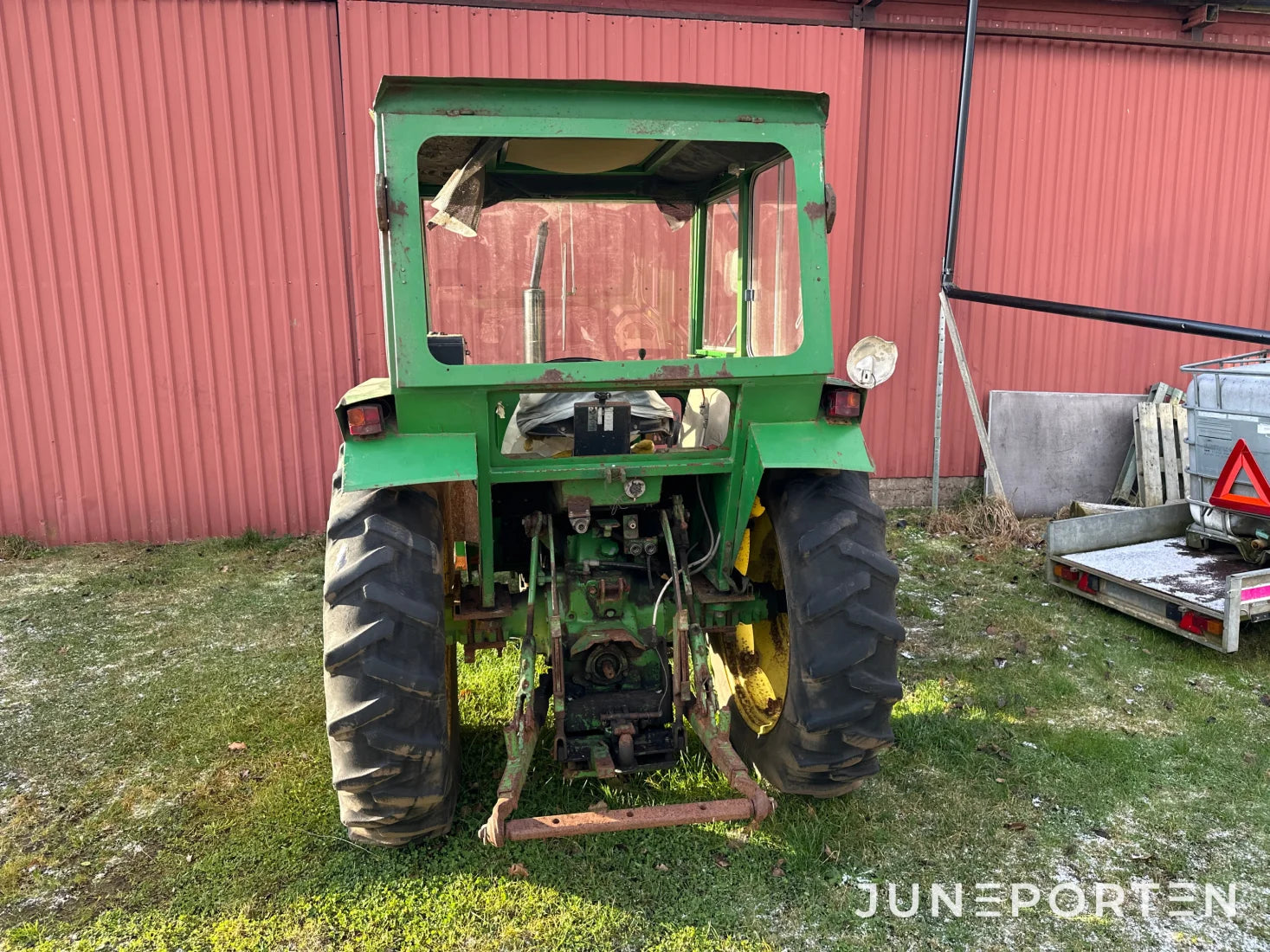 John Deere 1130 med lastare