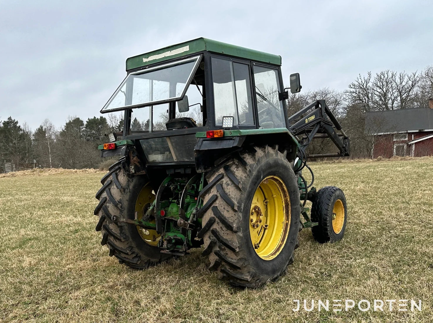 John Deere 2130 med lastare Trima