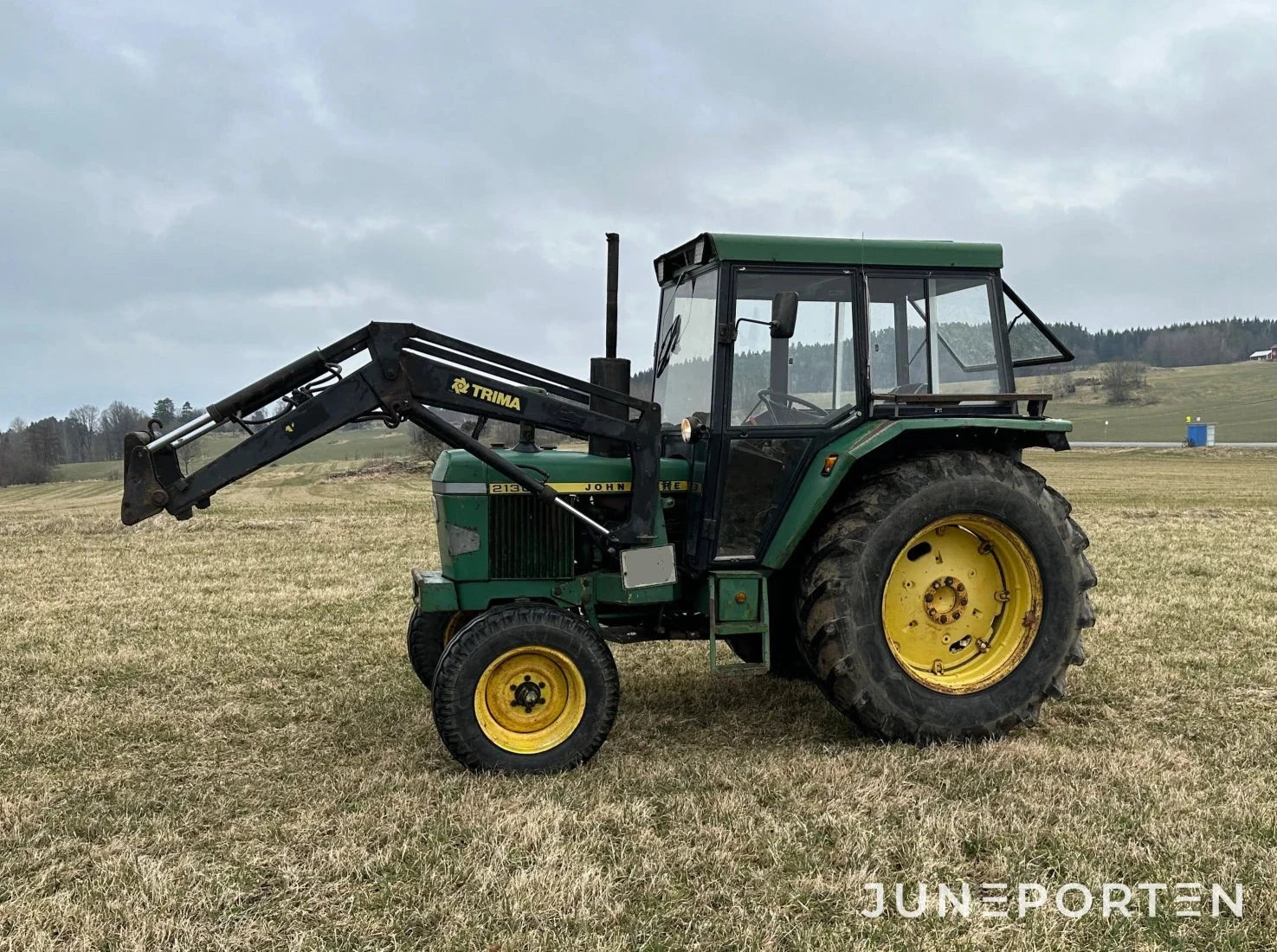 John Deere 2130 med lastare Trima