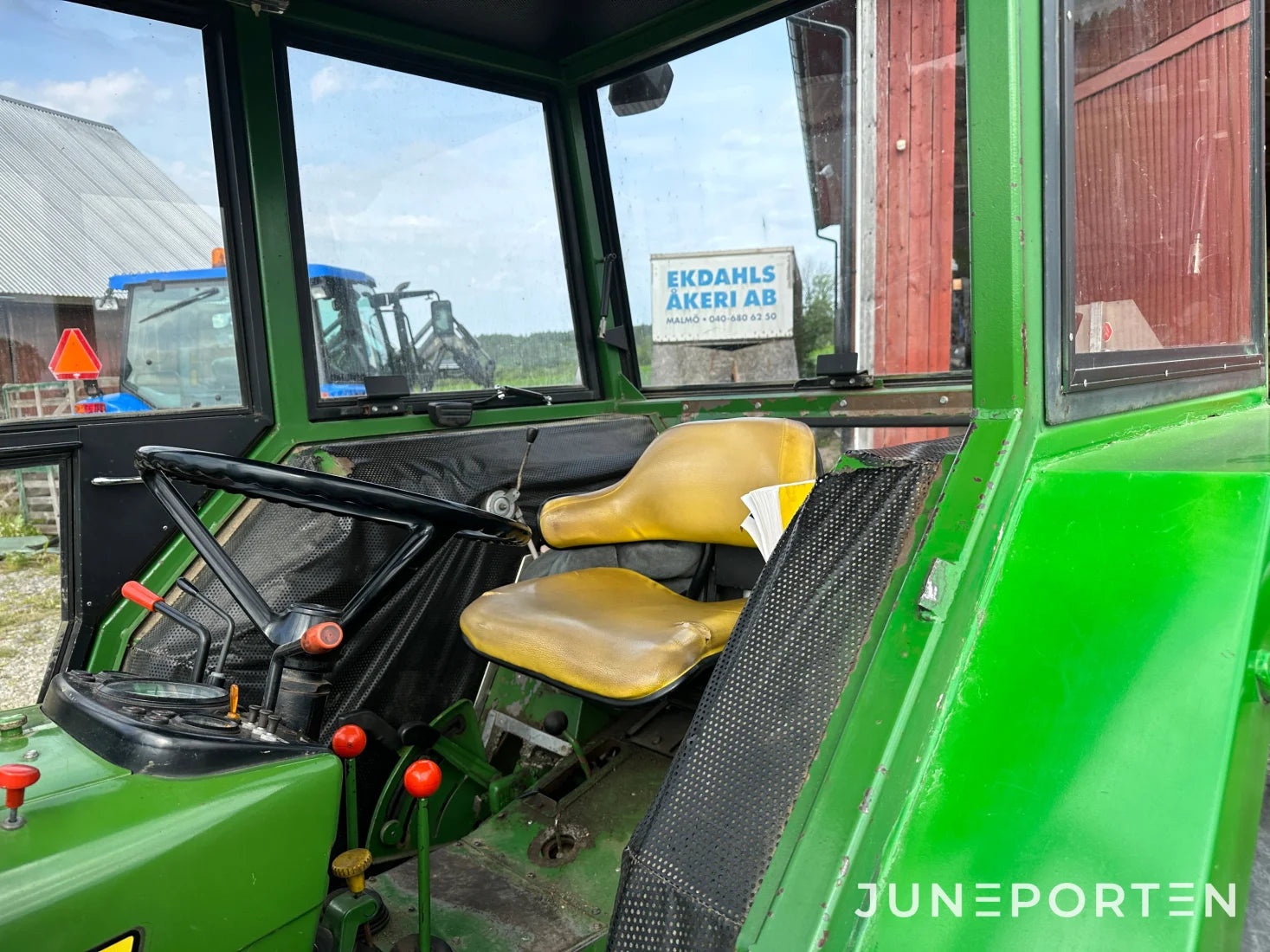 John Deere 1130