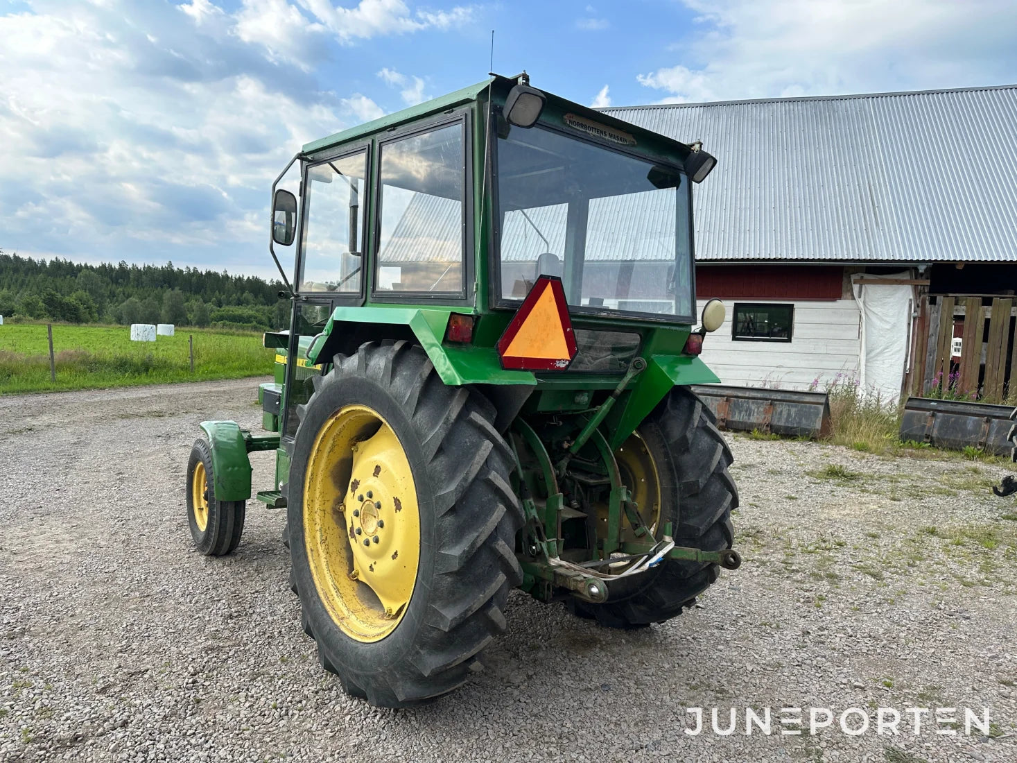 John Deere 1130