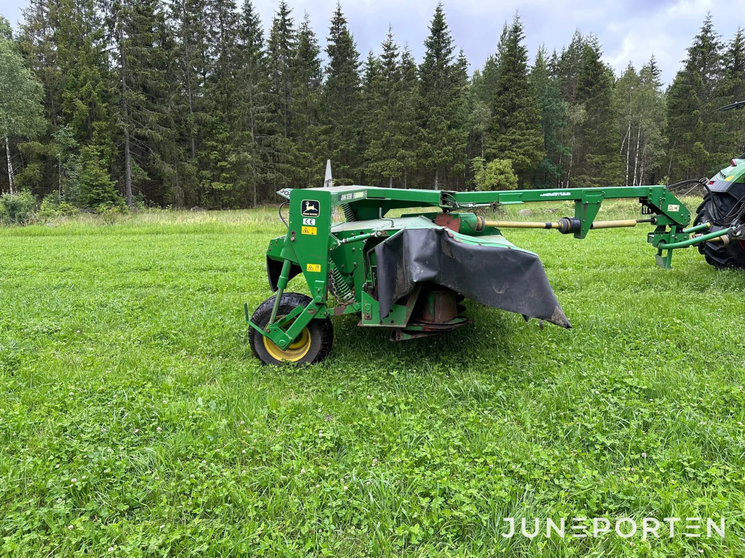 Slåtterkross John Deere 1360