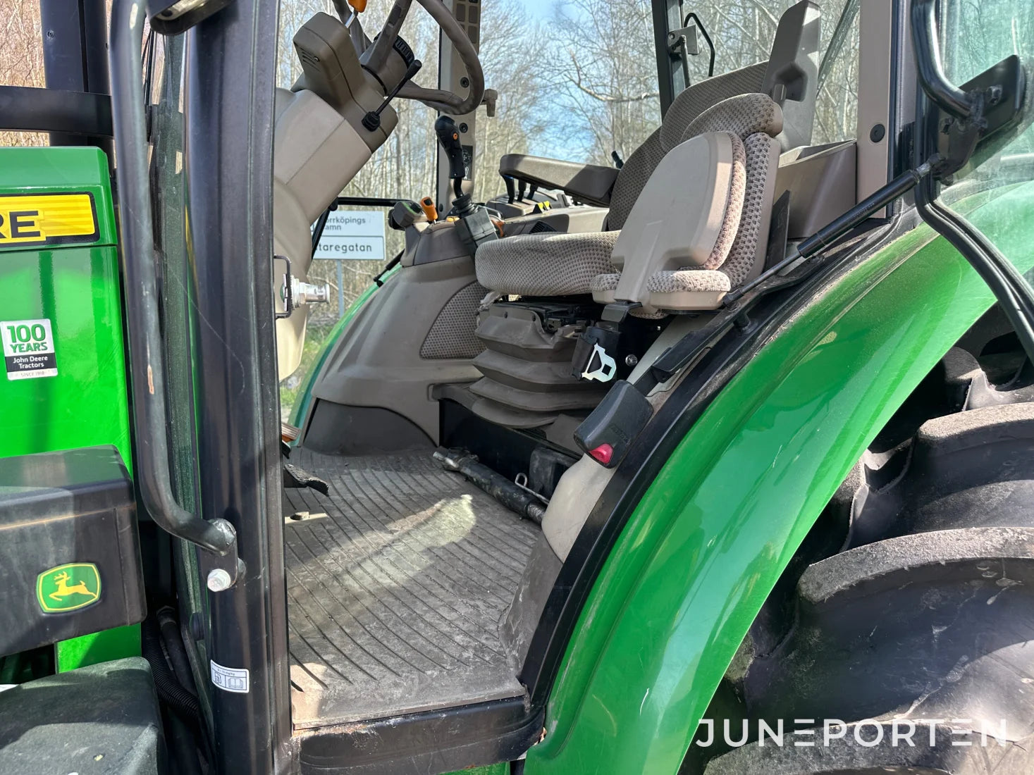 John Deere 5100R