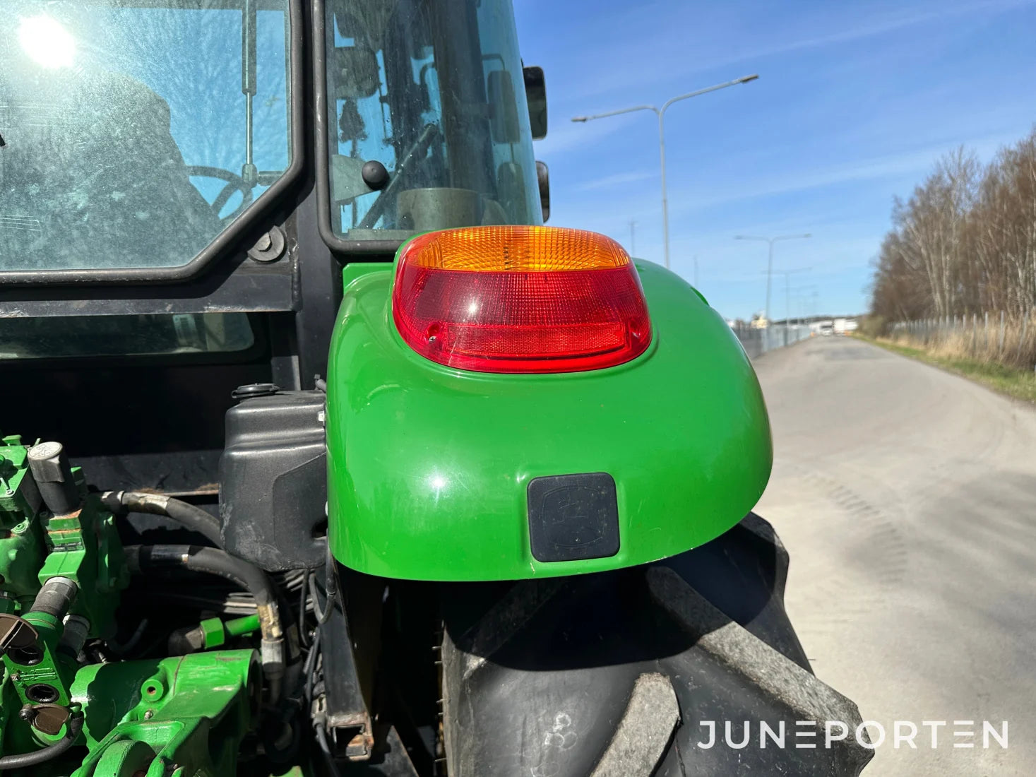 John Deere 5100R