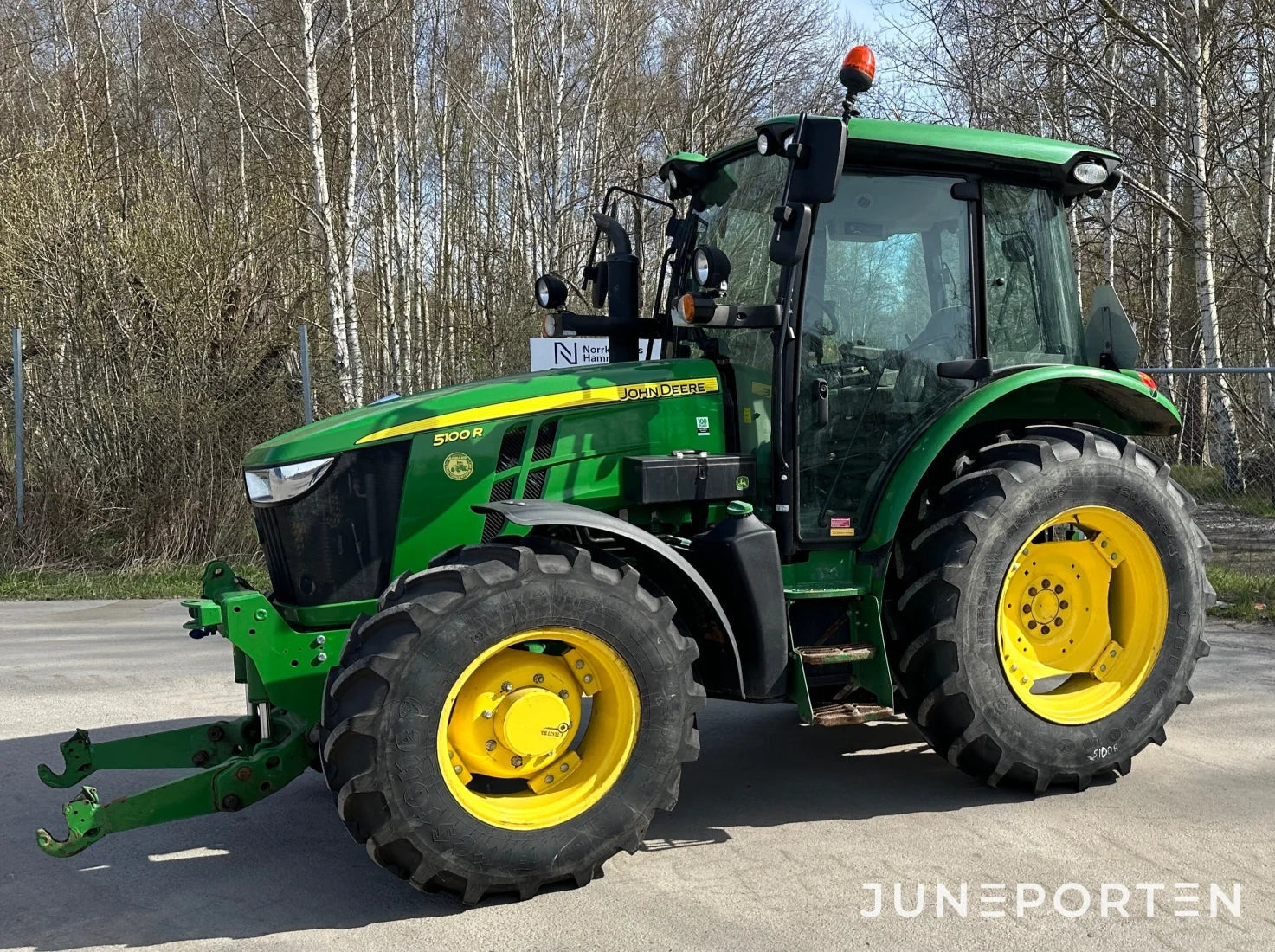 John Deere 5100R